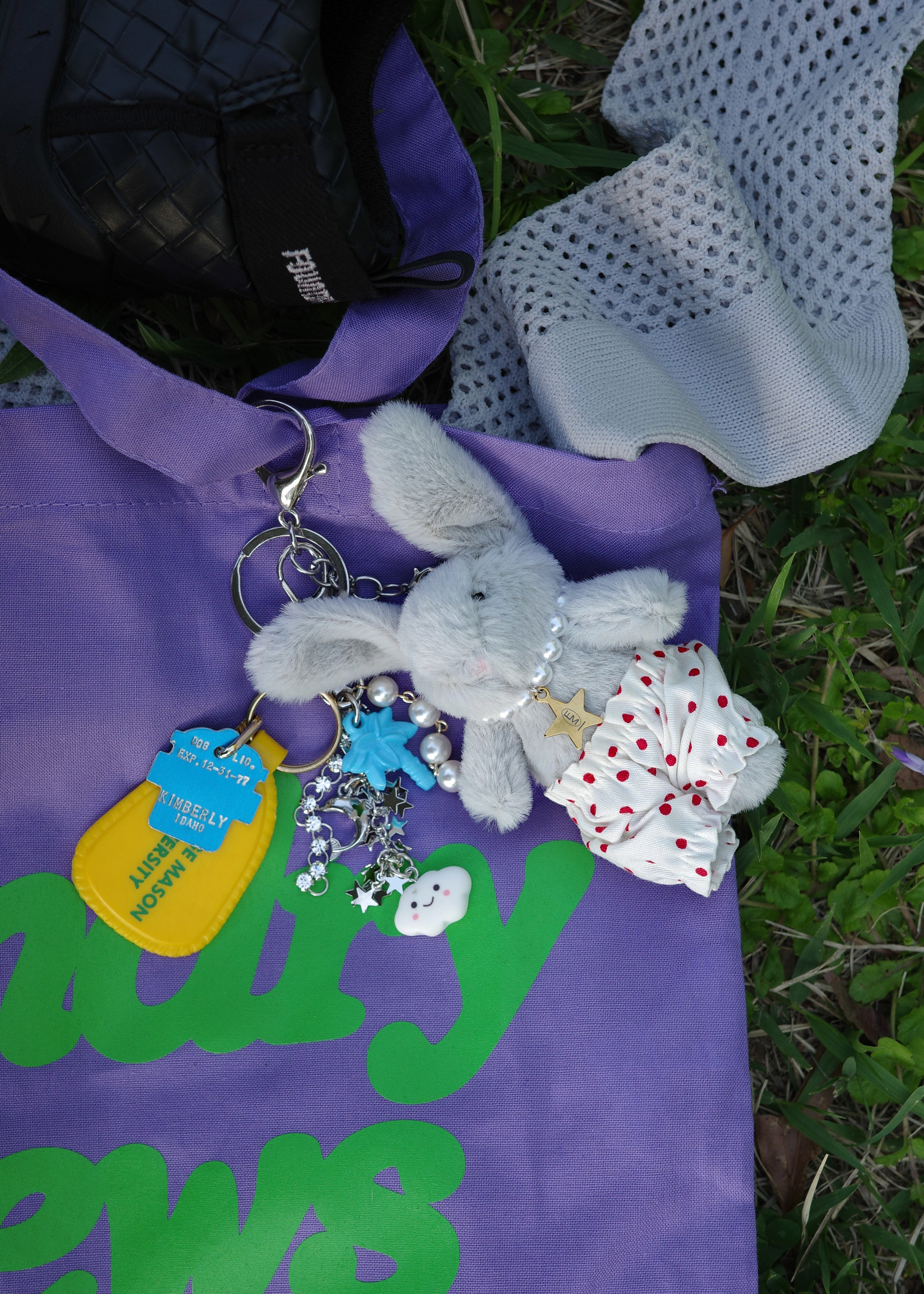 Petite Mews One of a Kind Bag Charm / white 18