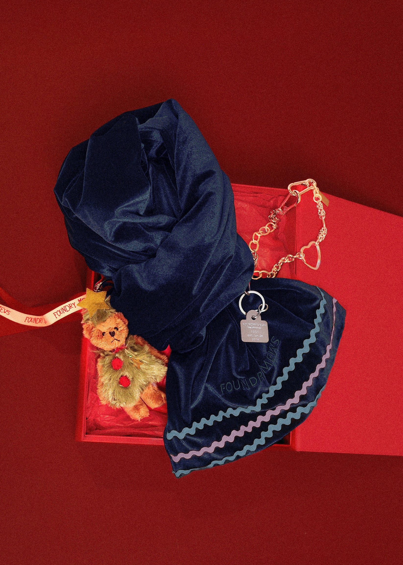 WONDER HOLIDAY BOX-B