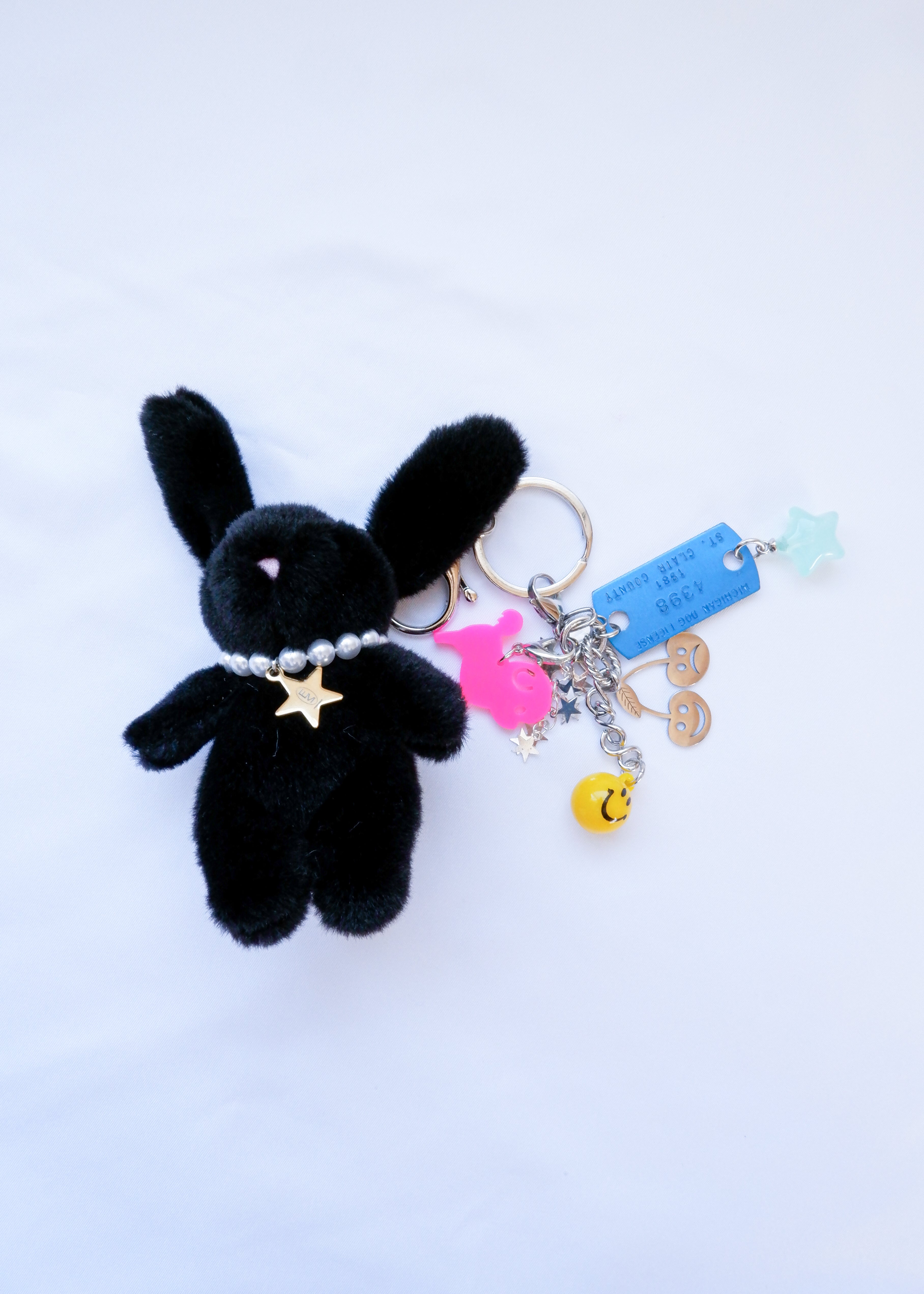 Petite Mews One of a Kind Bag Charm / black 4398