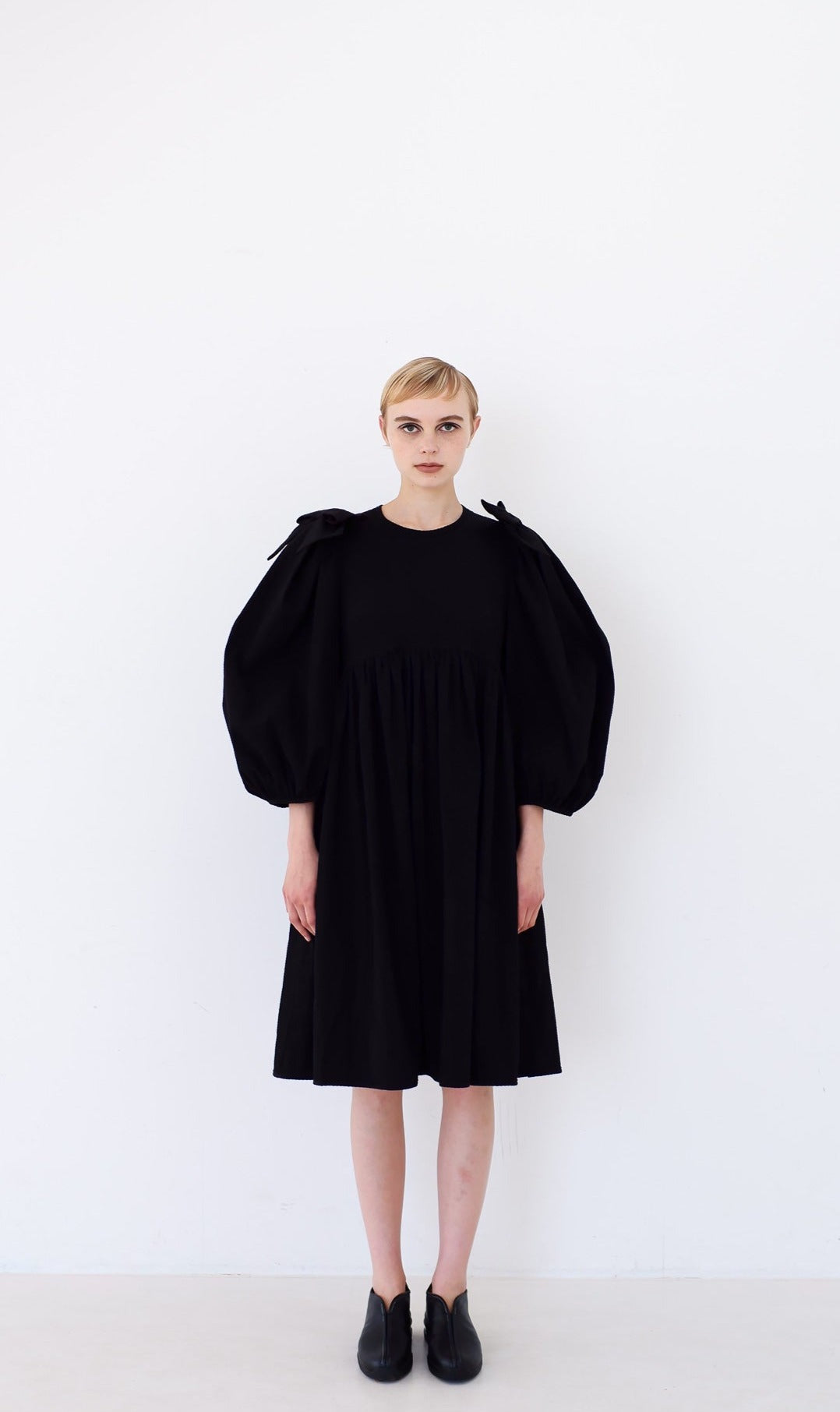 Pia Dress