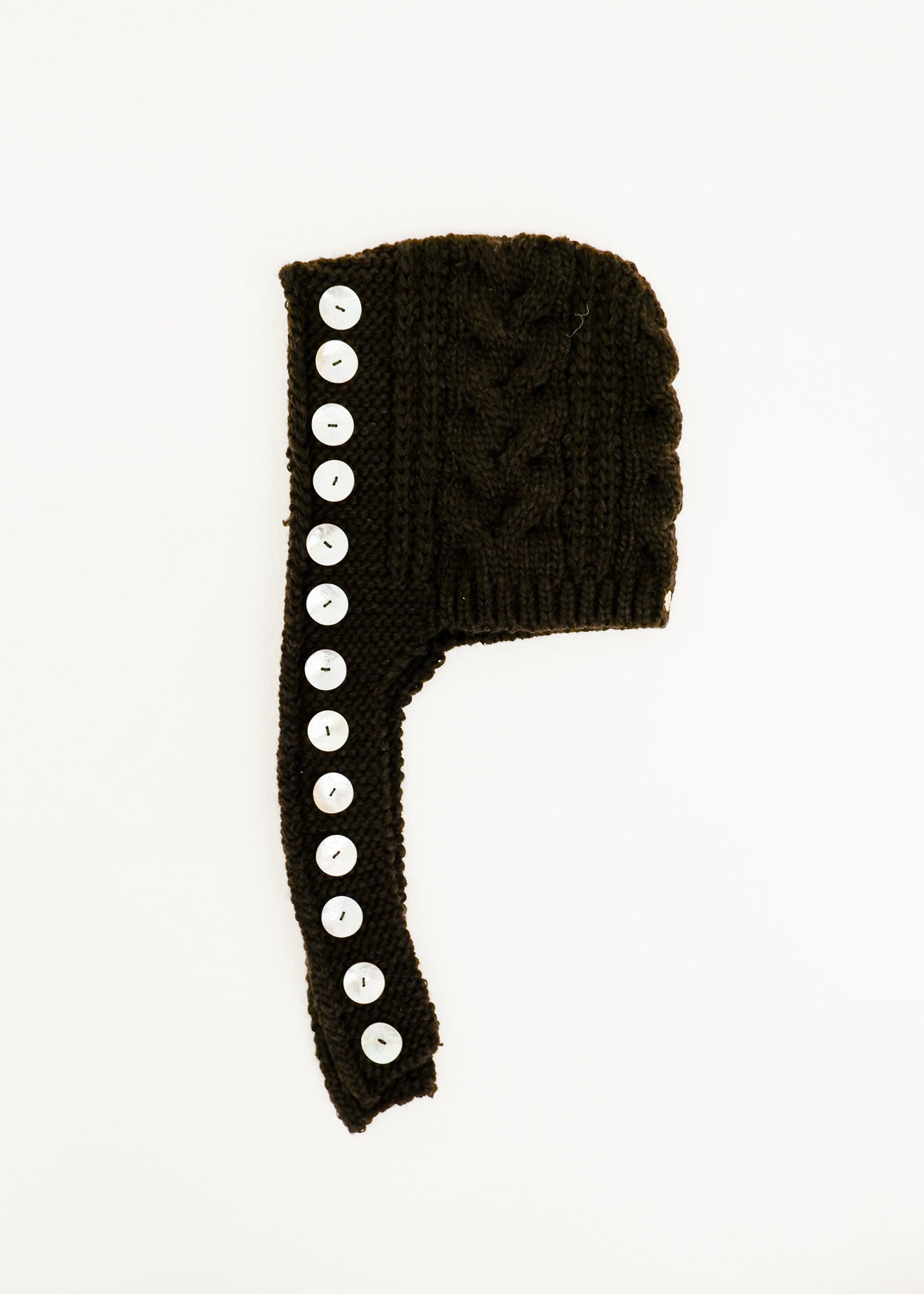 Shell botton knit hat