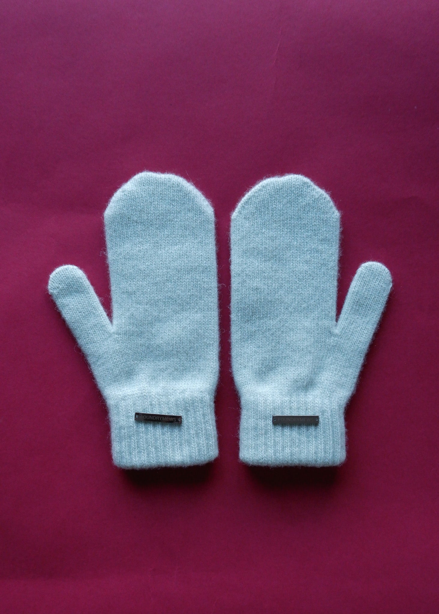 Holiday mitten