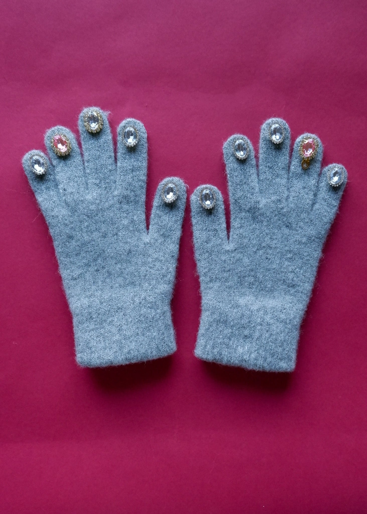 Holiday Nail Glove