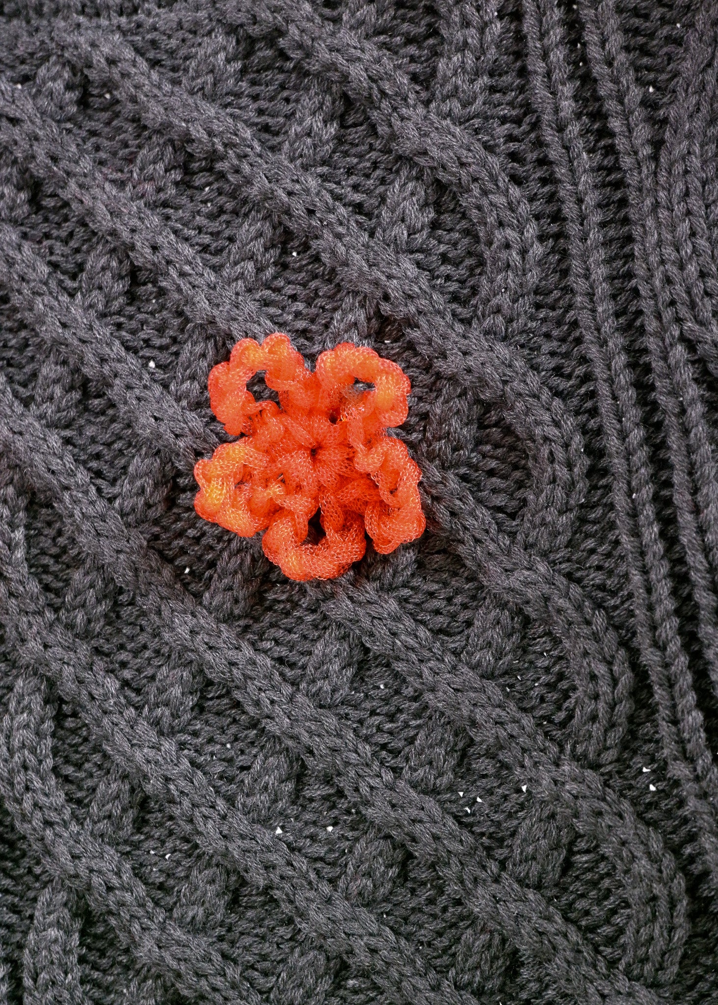 FM knit flower poncho