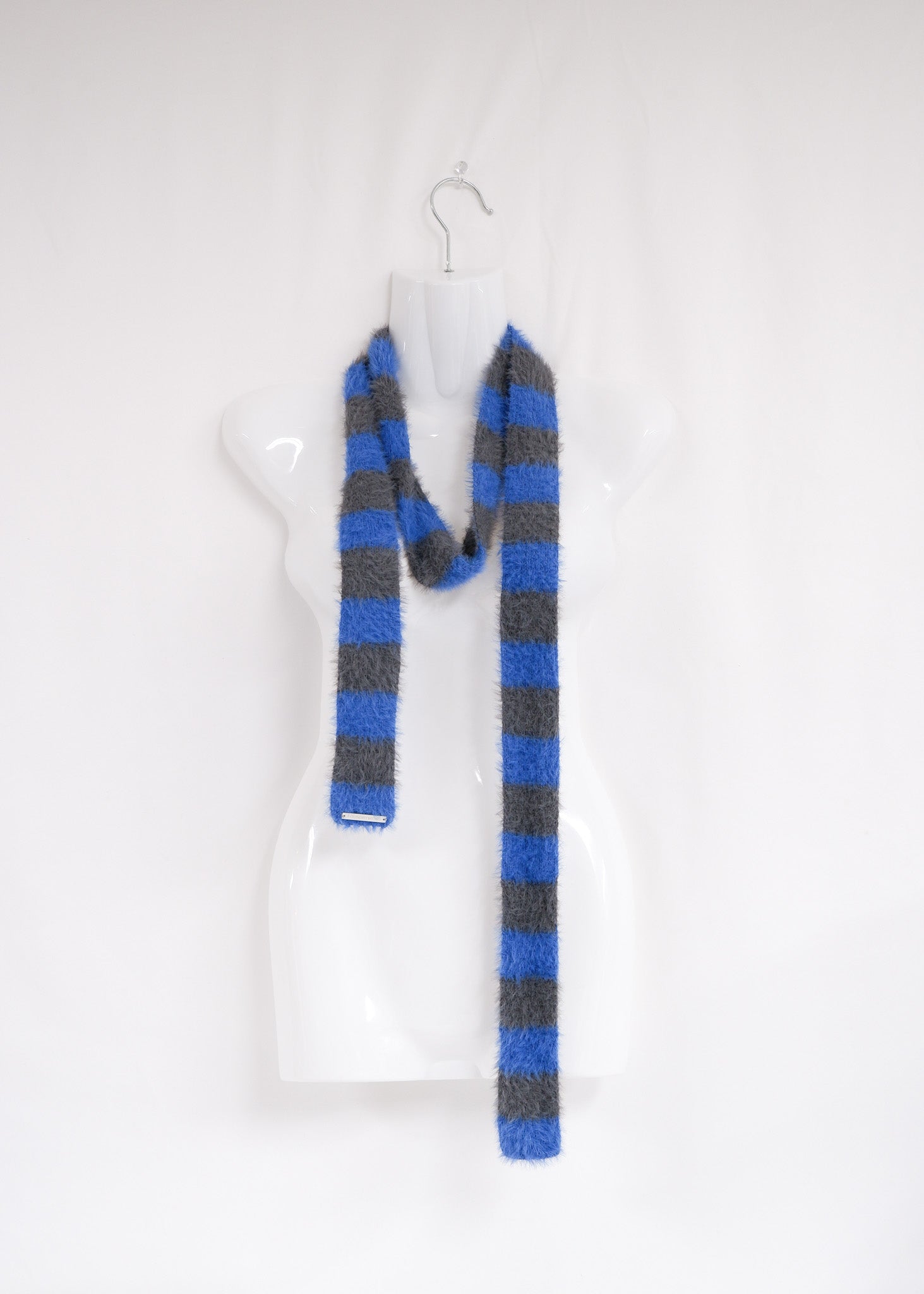 SHIMASHIMA Muffler with Metal Logo Plate