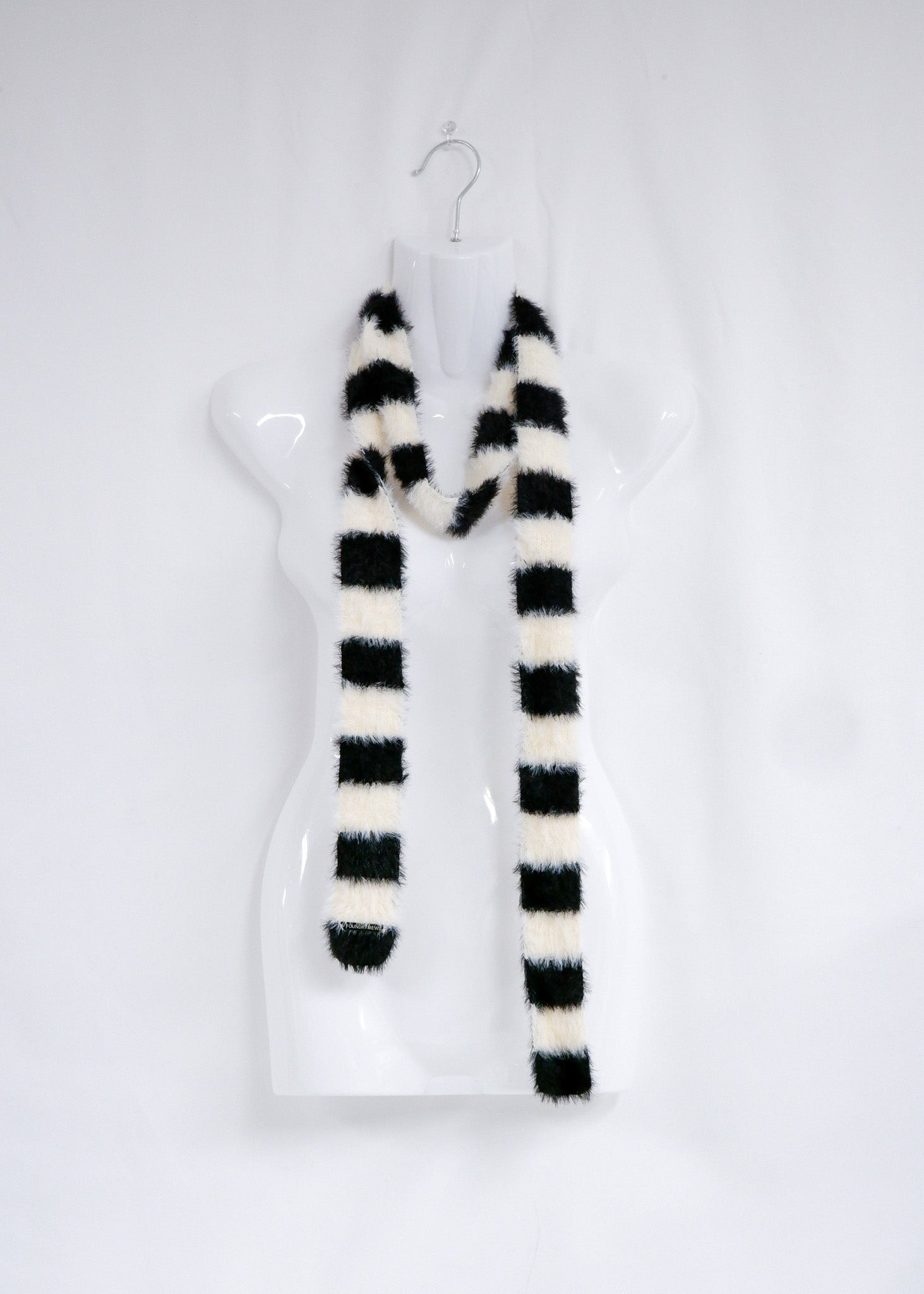 SHIMASHIMA Muffler with Metal Logo Plate