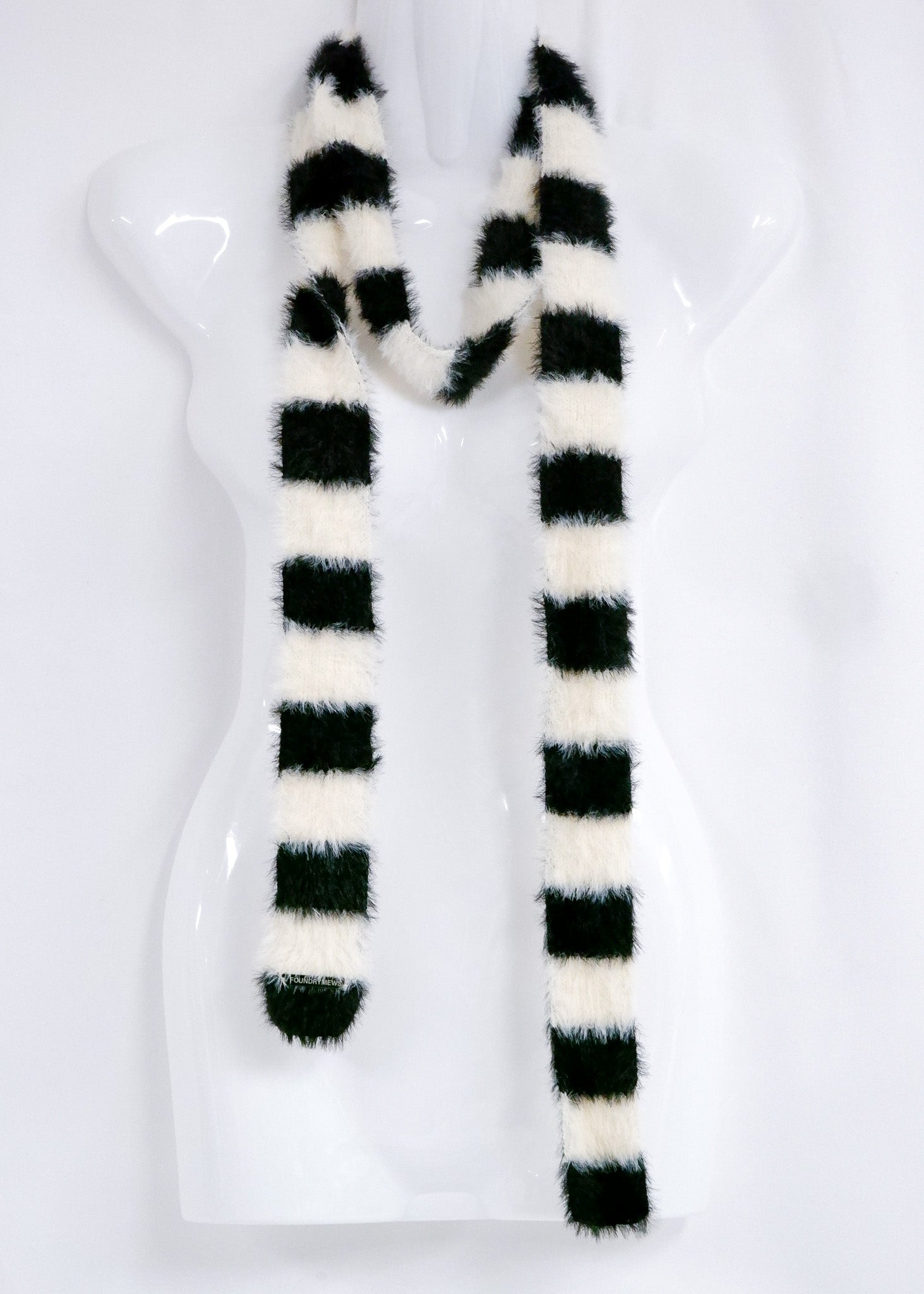 SHIMASHIMA Muffler with Metal Logo Plate