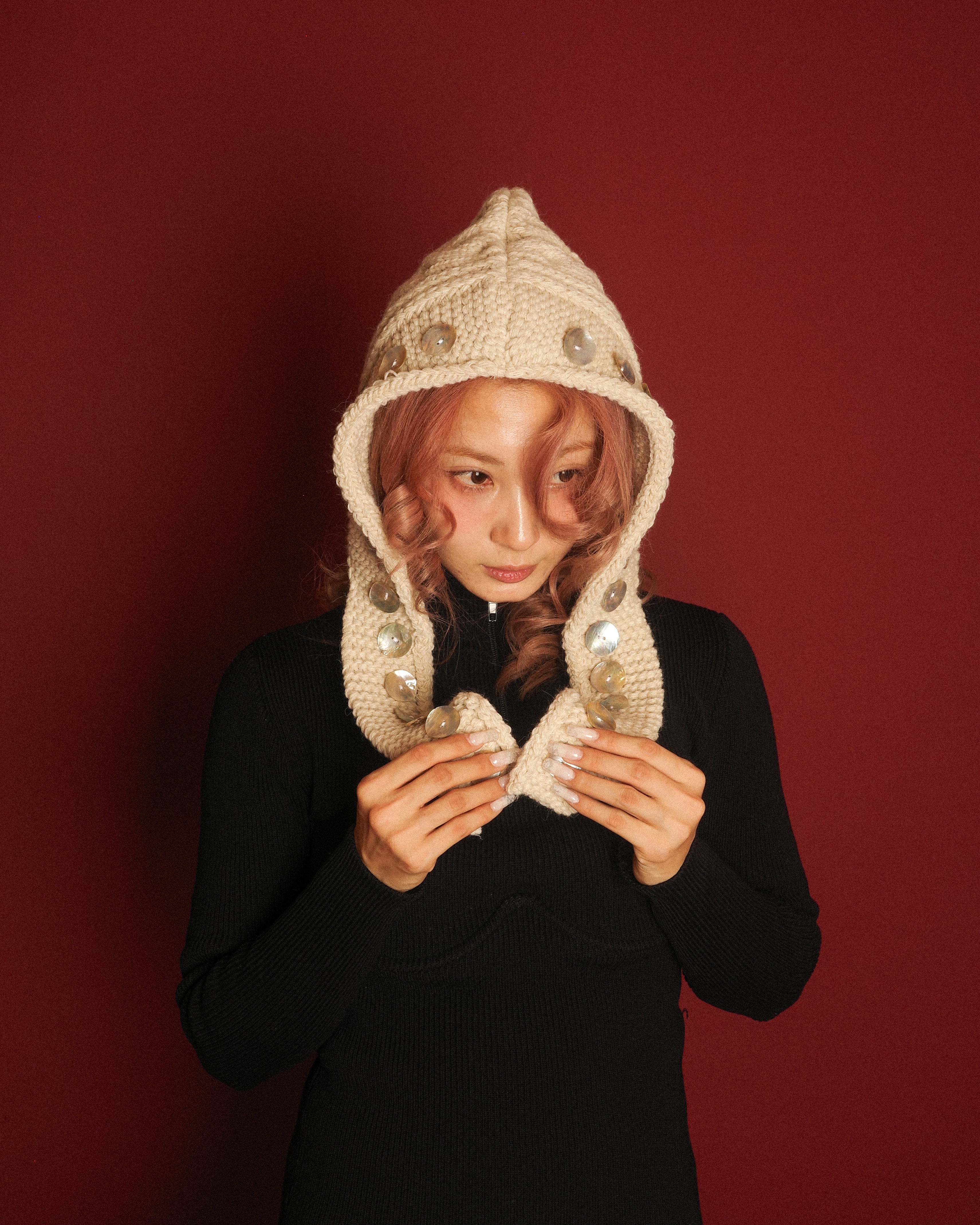 Shell botton knit hat