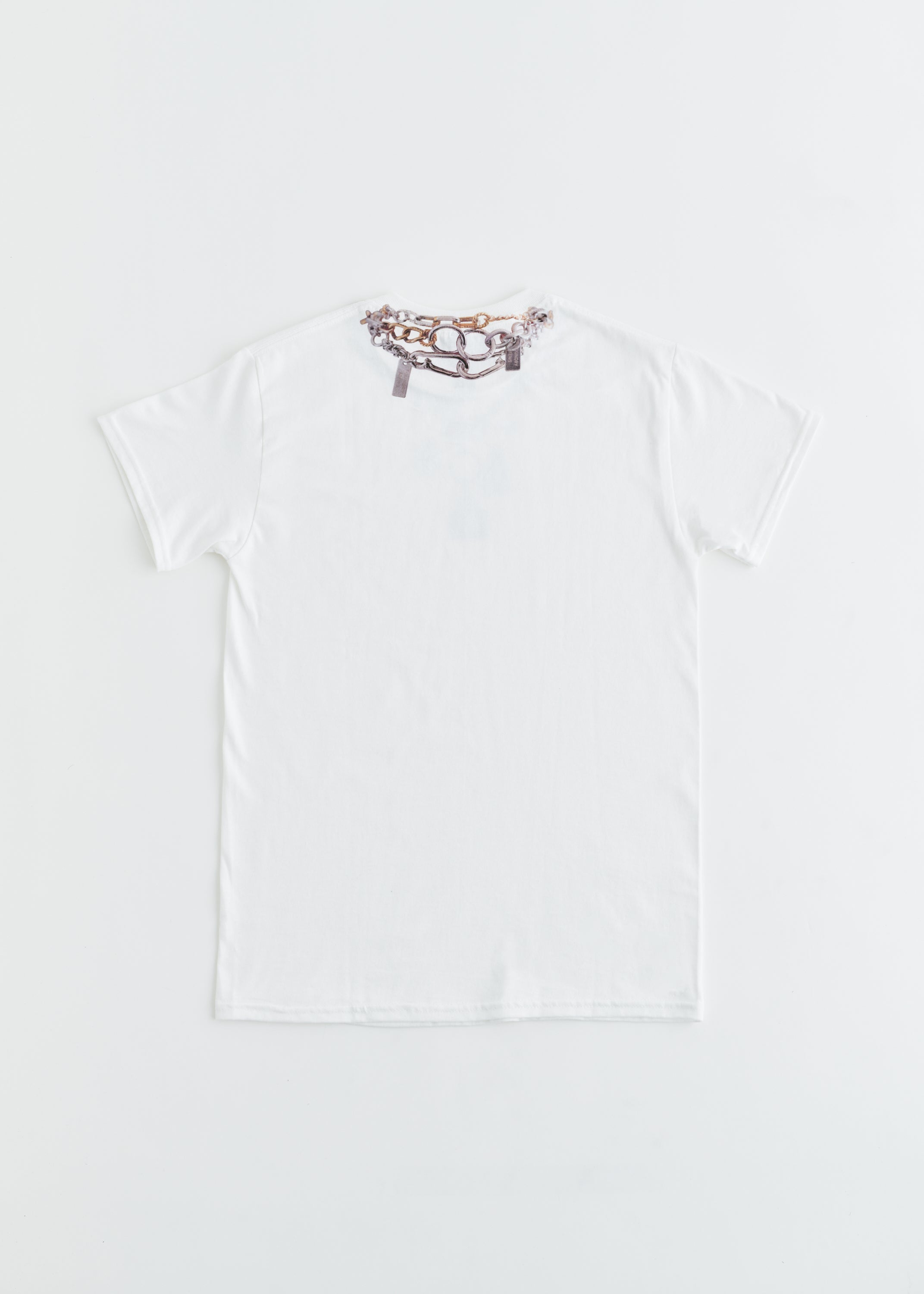 LIMITED NECKLACE CHARM TEE