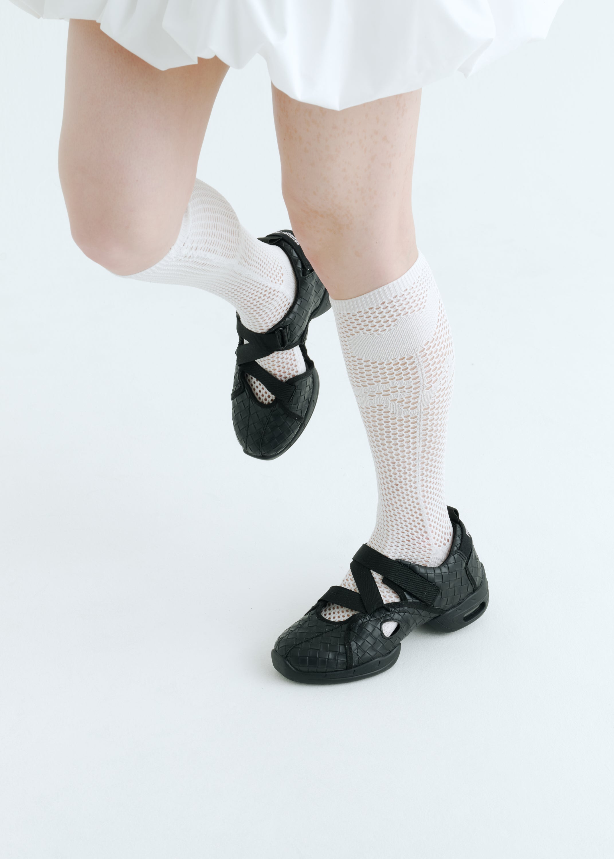 TULIP KNIT SOCKS