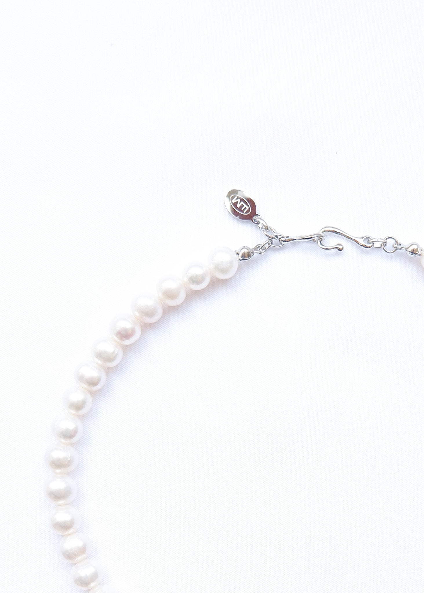 FM Signature Charm Necklace - Special Pearl | Dog