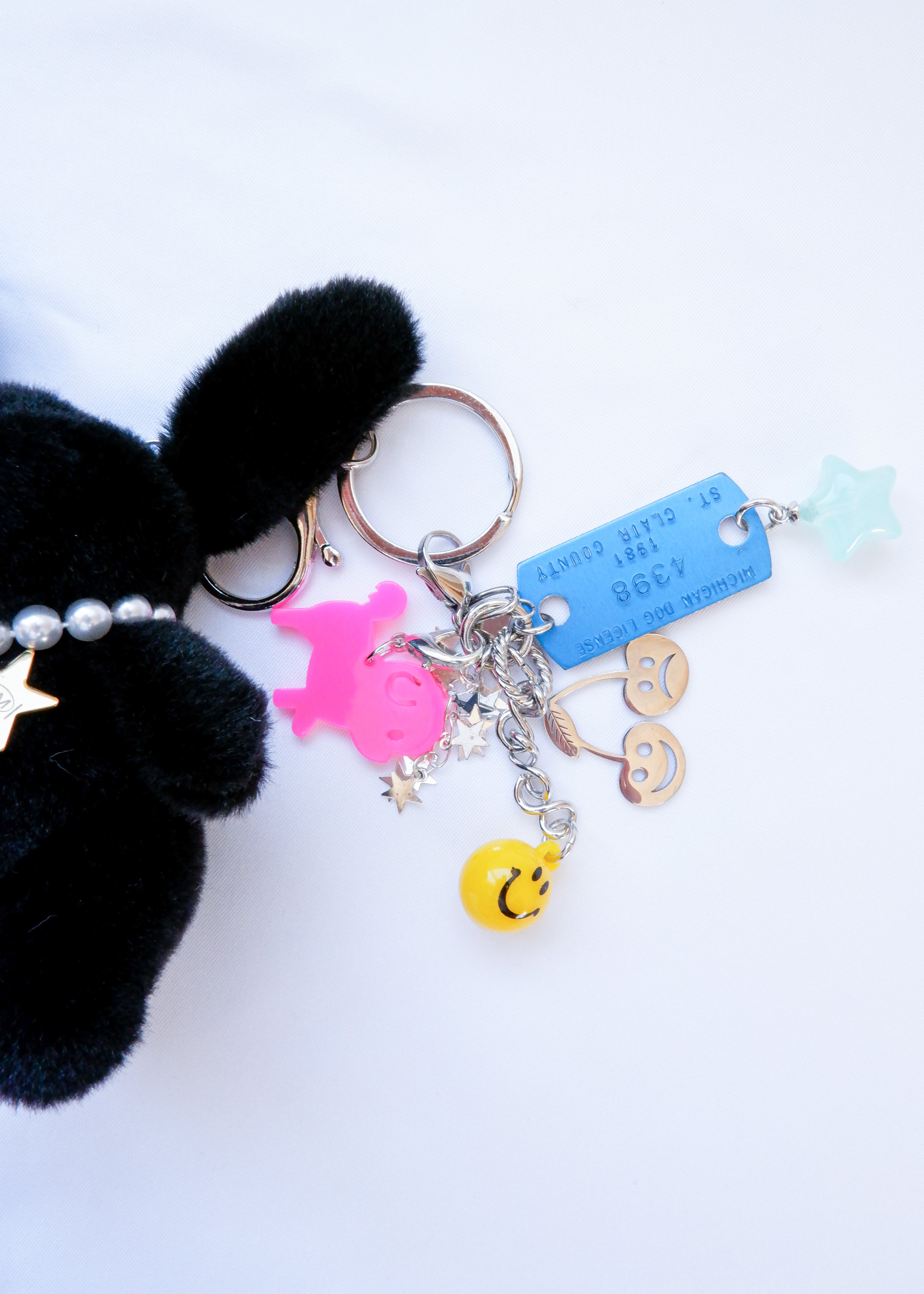Petite Mews One of a Kind Bag Charm / black 4398
