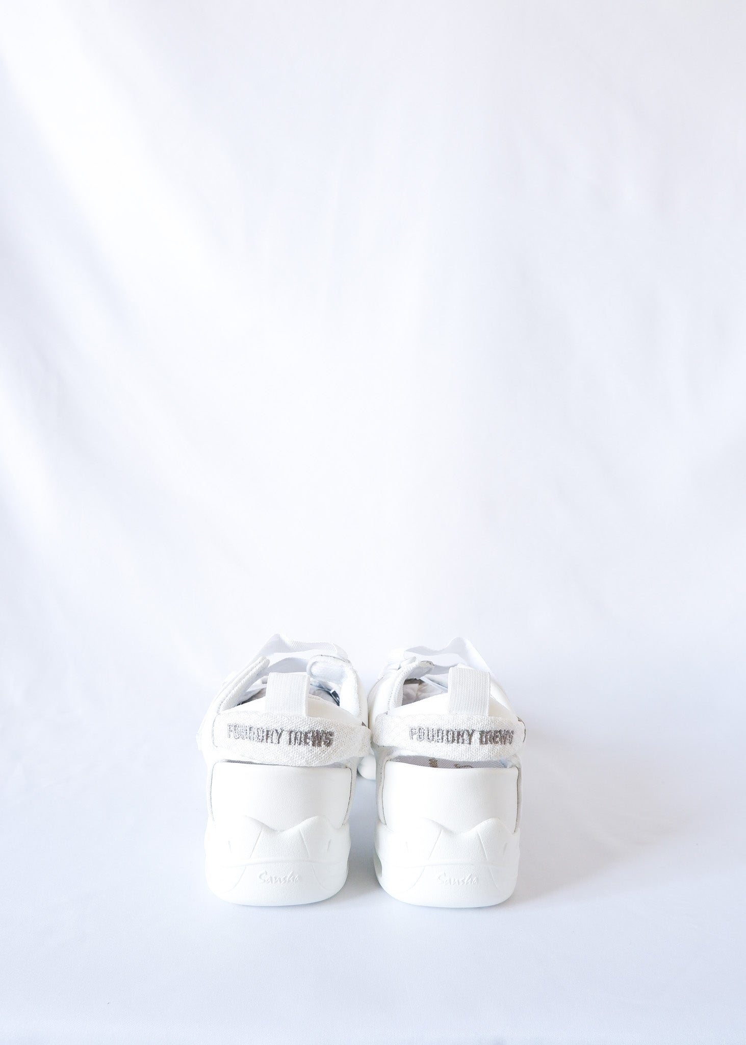 【SALE】White Canvas | 8M P-1