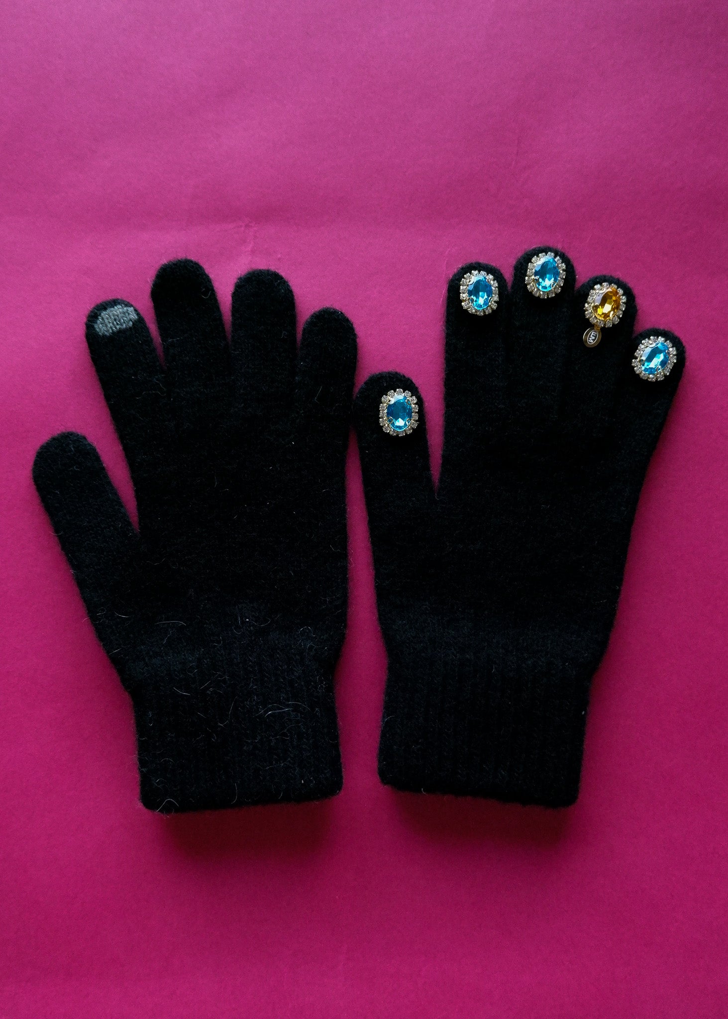 Holiday Nail glove