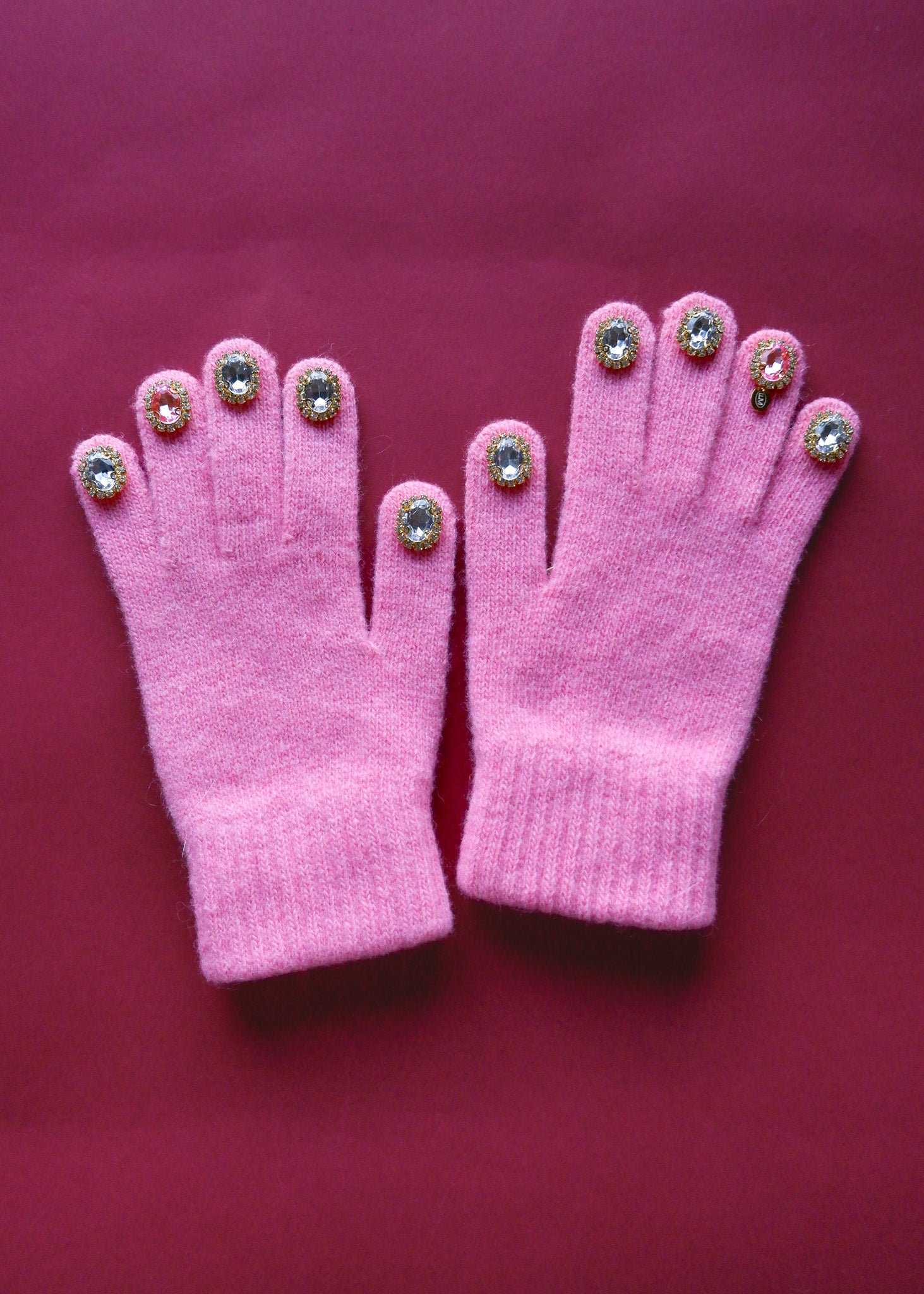 Holiday Nail Glove