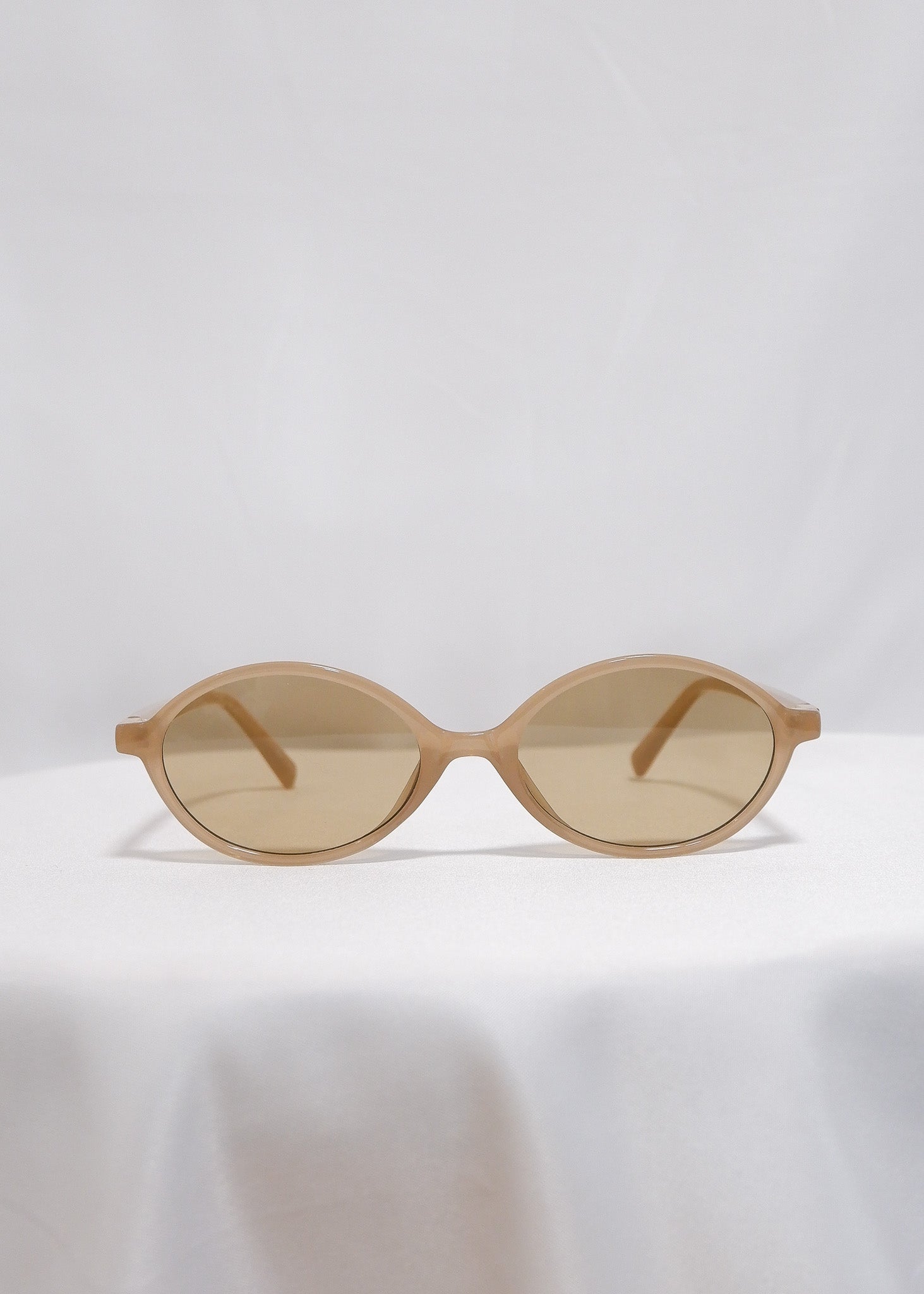 Meena / Round Sunglasses