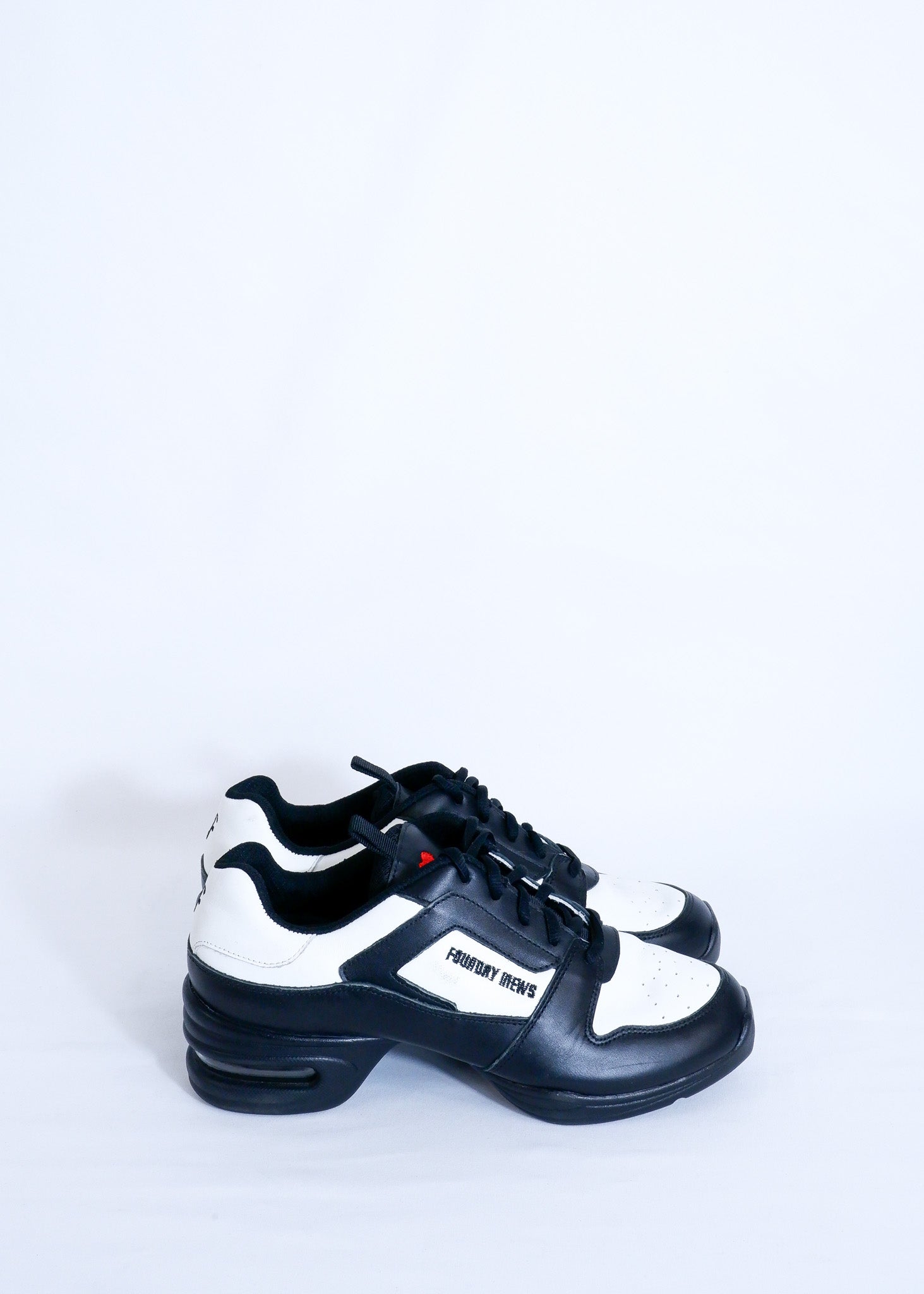 【SALE】Lagerfeld Sneakers 　11M