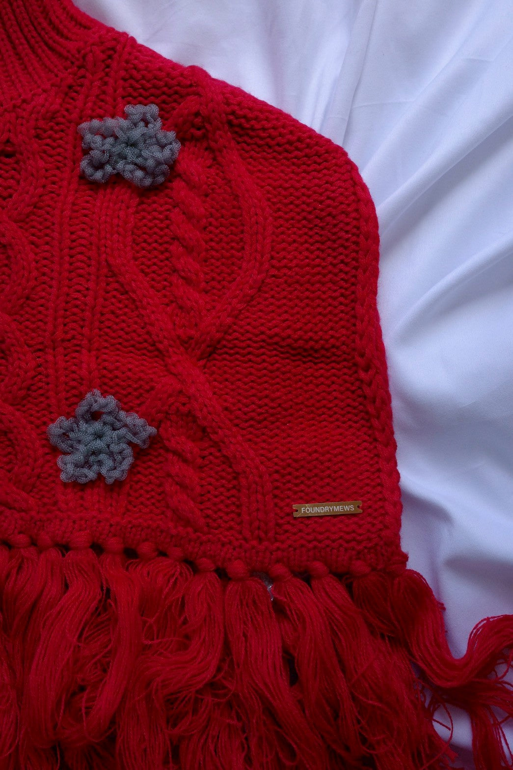 FM knit flower poncho