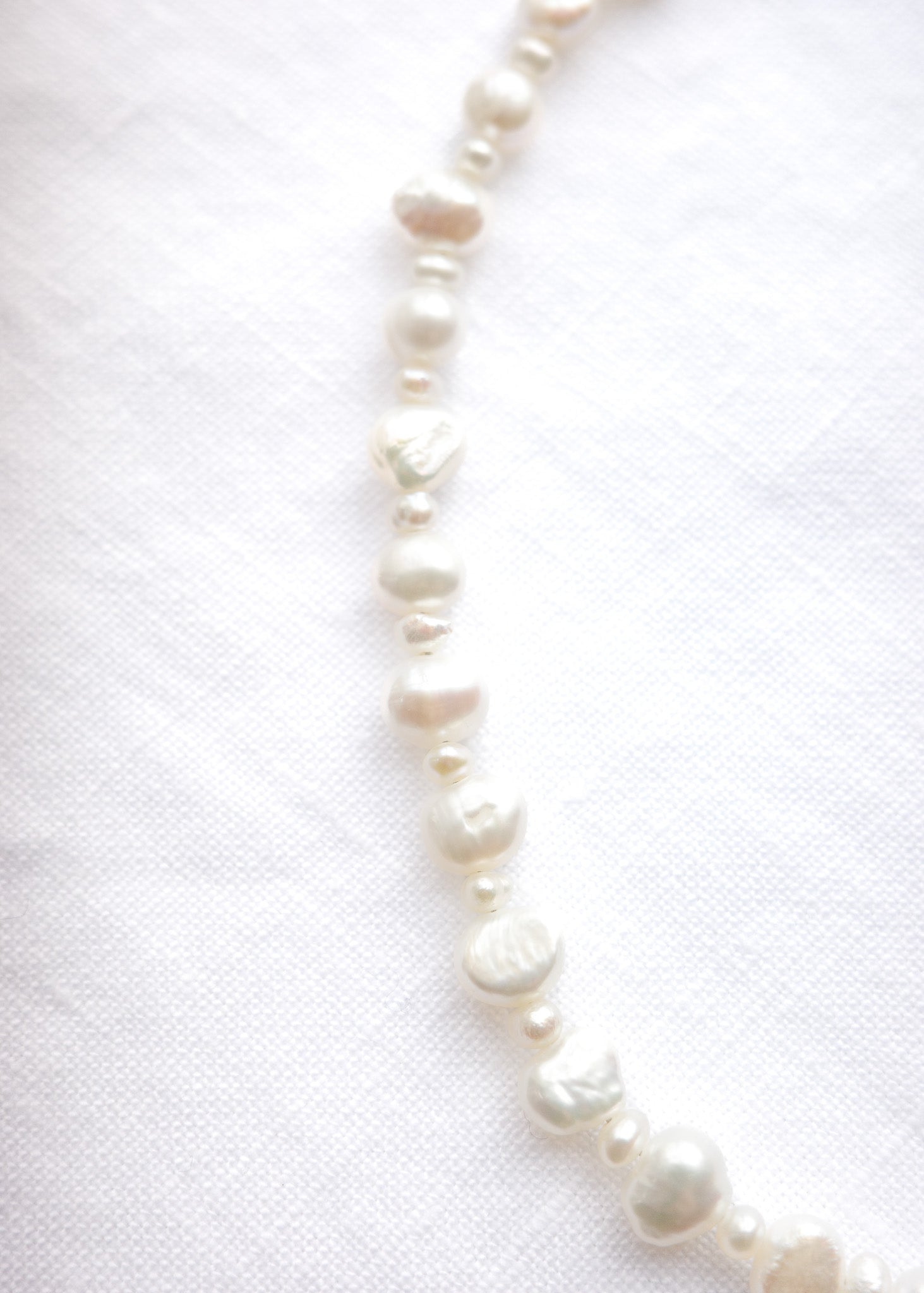【SALE】petite pearles necklace