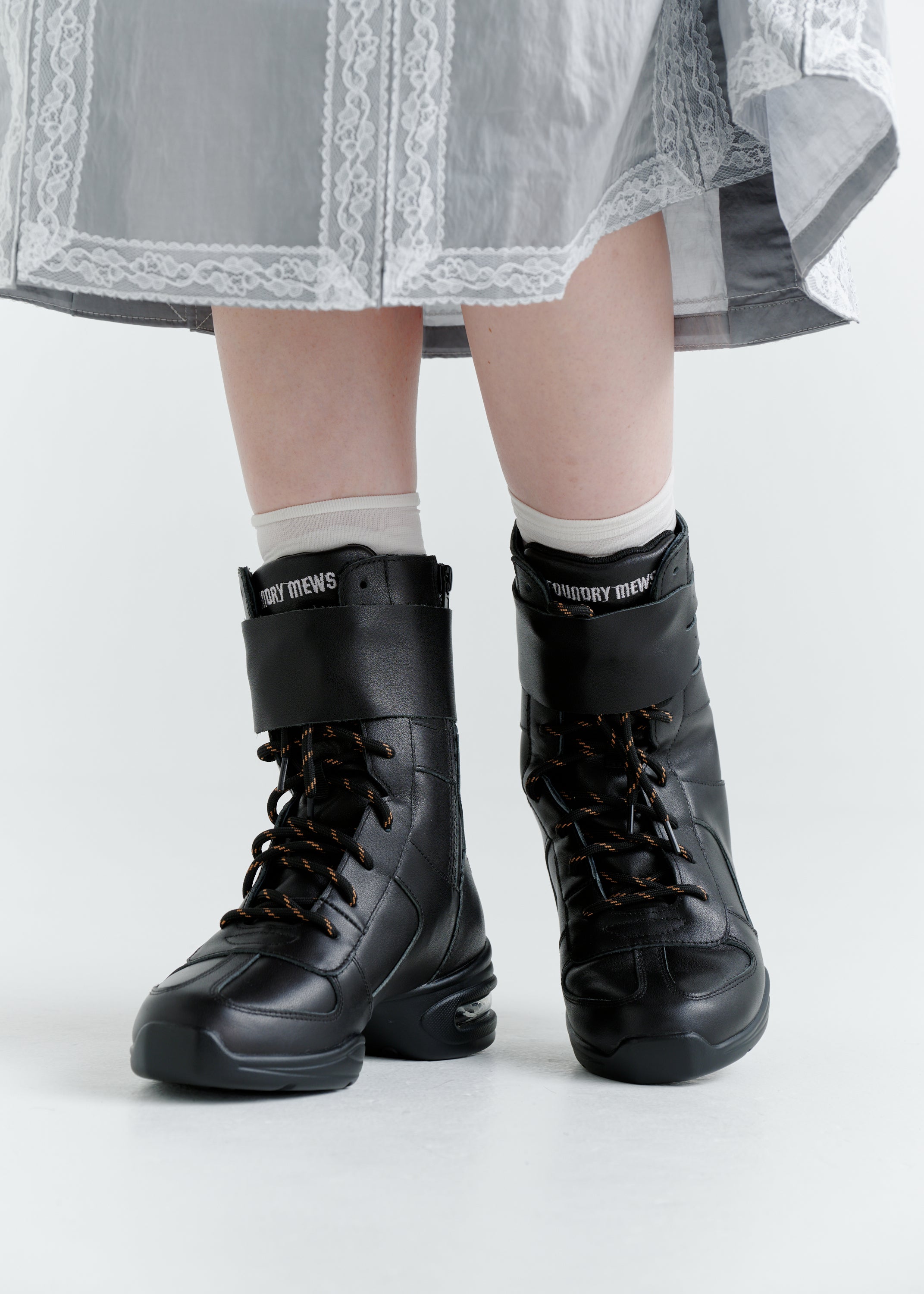 TEA BOOTS WITH BELT